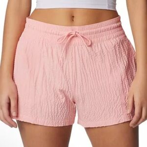 NWT Columbia Boundless Trek Salmon Rose Short